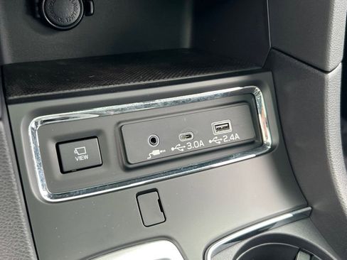 New 2025 Subaru Ascent Limited image 23