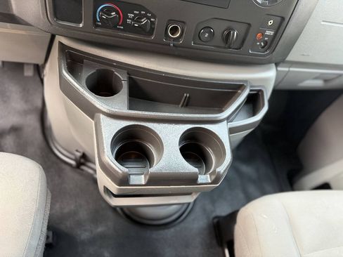 Used 2013 Ford E-250 and Econoline 250 w/ PWR Group RWD image 14