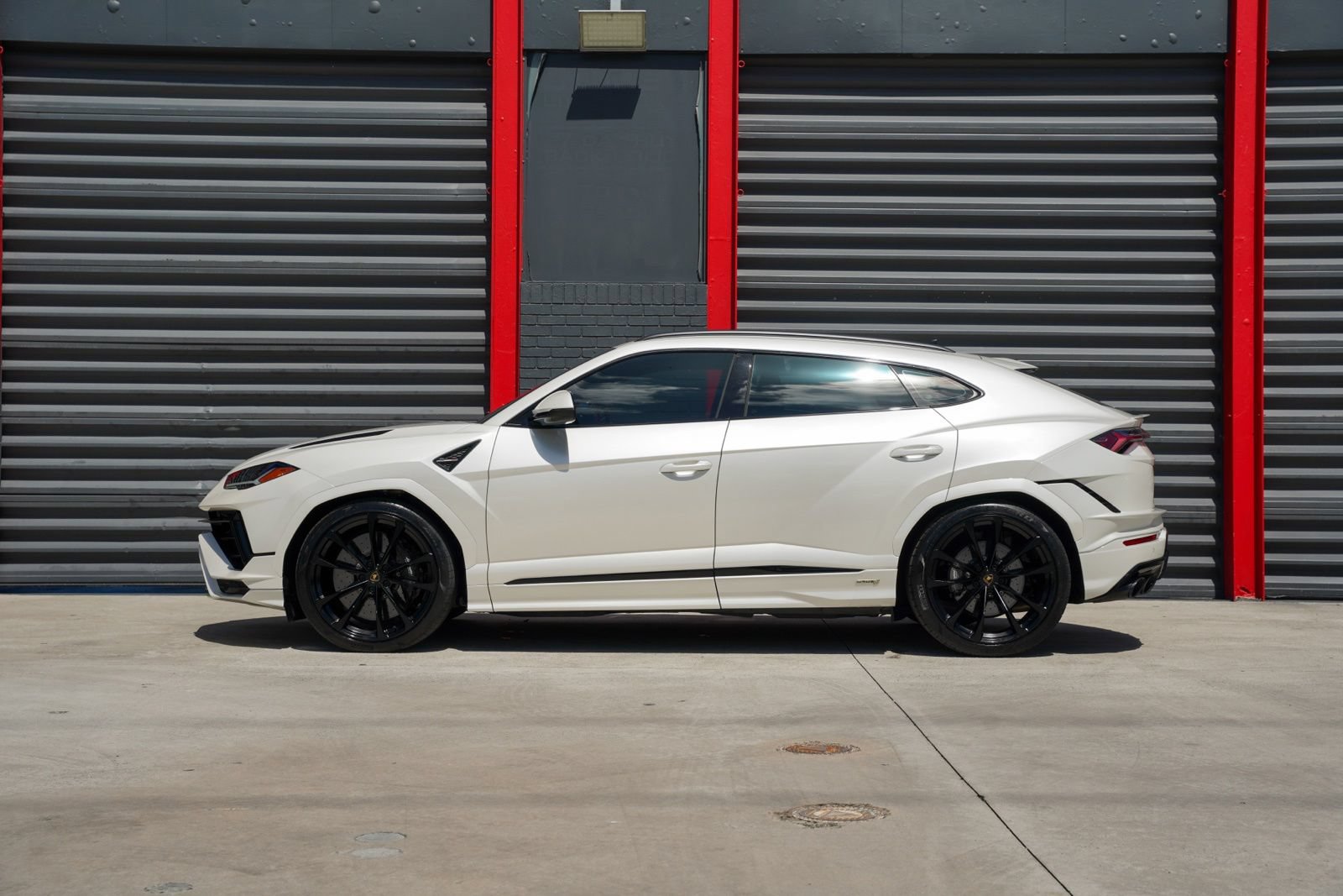 Used 2024 Lamborghini Urus S AWD/4WD image 5