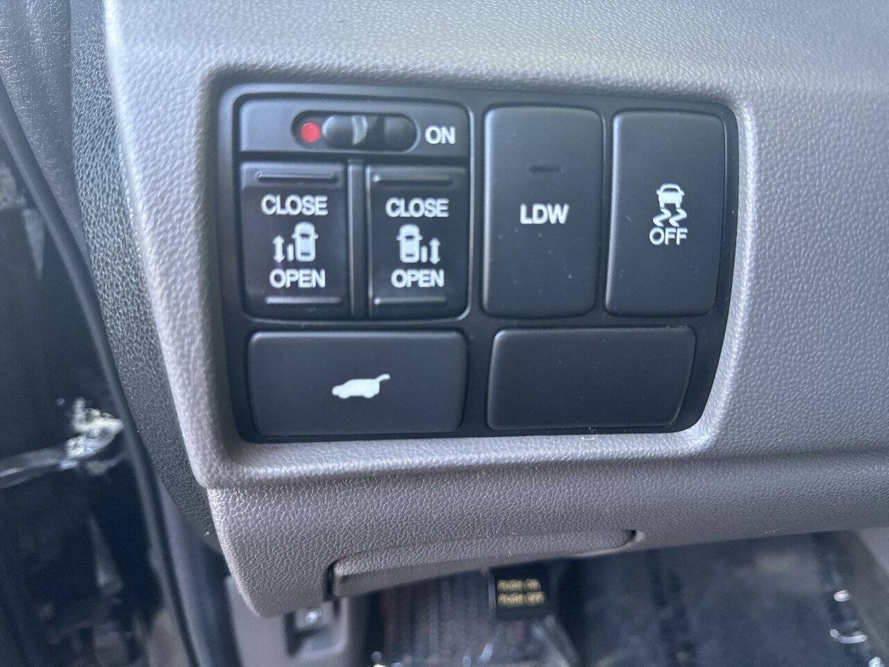 Used 2014 Honda Odyssey EX-L image 17