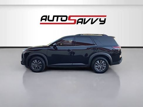 Used 2023 Nissan Pathfinder SV AWD/4WD image 4