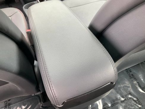 Used 2017 Chevrolet Bolt Premier FWD image 45