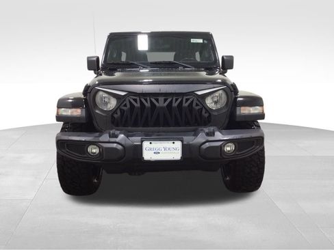 Used 2020 Jeep Wrangler Unlimited Sahara AWD/4WD image 7
