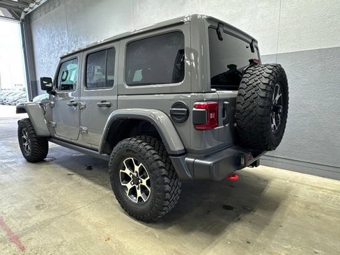 Used 2022 Jeep Wrangler Unlimited Rubicon w/ LED Lighting Group AWD/4WD image 8