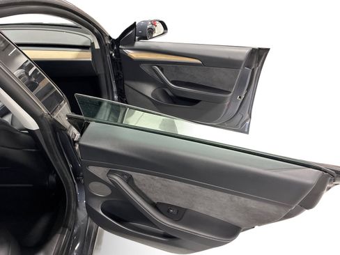 Certified 2021 Tesla Model 3 Standard Range Plus RWD image 12