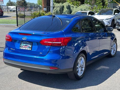 Used 2018 Ford Focus SE FWD image 14
