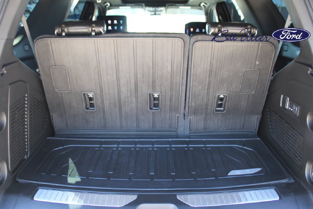 Used 2025 GMC Yukon AT4 Ultimate w/ LPO, Floor Liner Package AWD/4WD image 10