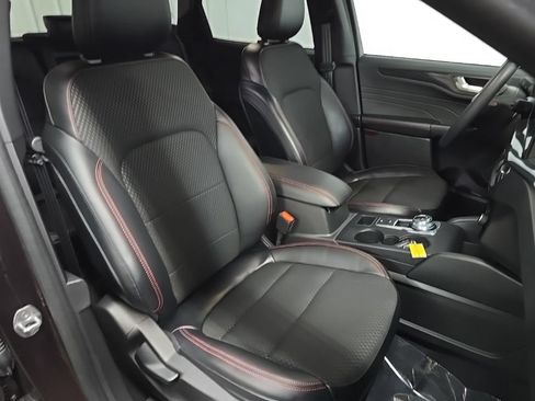 Used 2023 Ford Escape ST-Line w/ Tech Pack #1 AWD/4WD image 18
