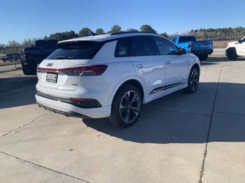 Used 2023 Audi Q4 e-tron Premium Plus w/ Premium Plus image 5