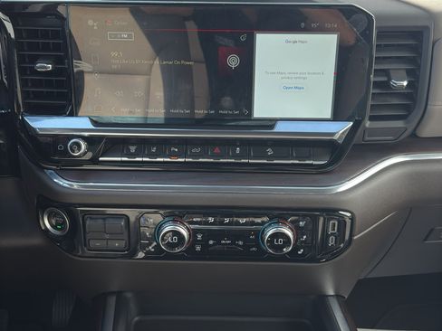 Used 2024 GMC Sierra 3500 SLT w/ SLT Premium Package image 18