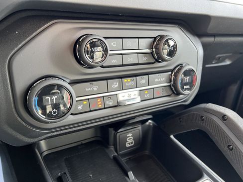 New 2026 Ford Bronco Badlands AWD/4WD image 34