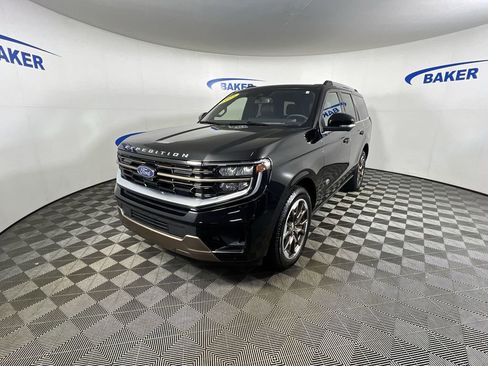 Used 2025 Ford Expedition King Ranch AWD/4WD image 5