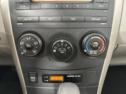 Used 2010 Toyota Corolla LE FWD image 17