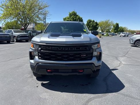 Used 2023 Chevrolet Silverado 1500 Custom Trail Boss AWD/4WD image 2