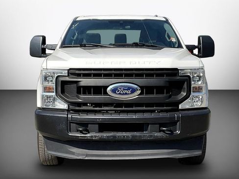 Used 2020 Ford F250 XL AWD/4WD image 2