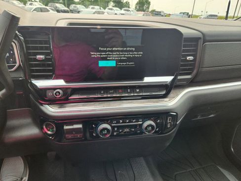 Used 2024 Chevrolet Silverado 2500 LTZ image 34