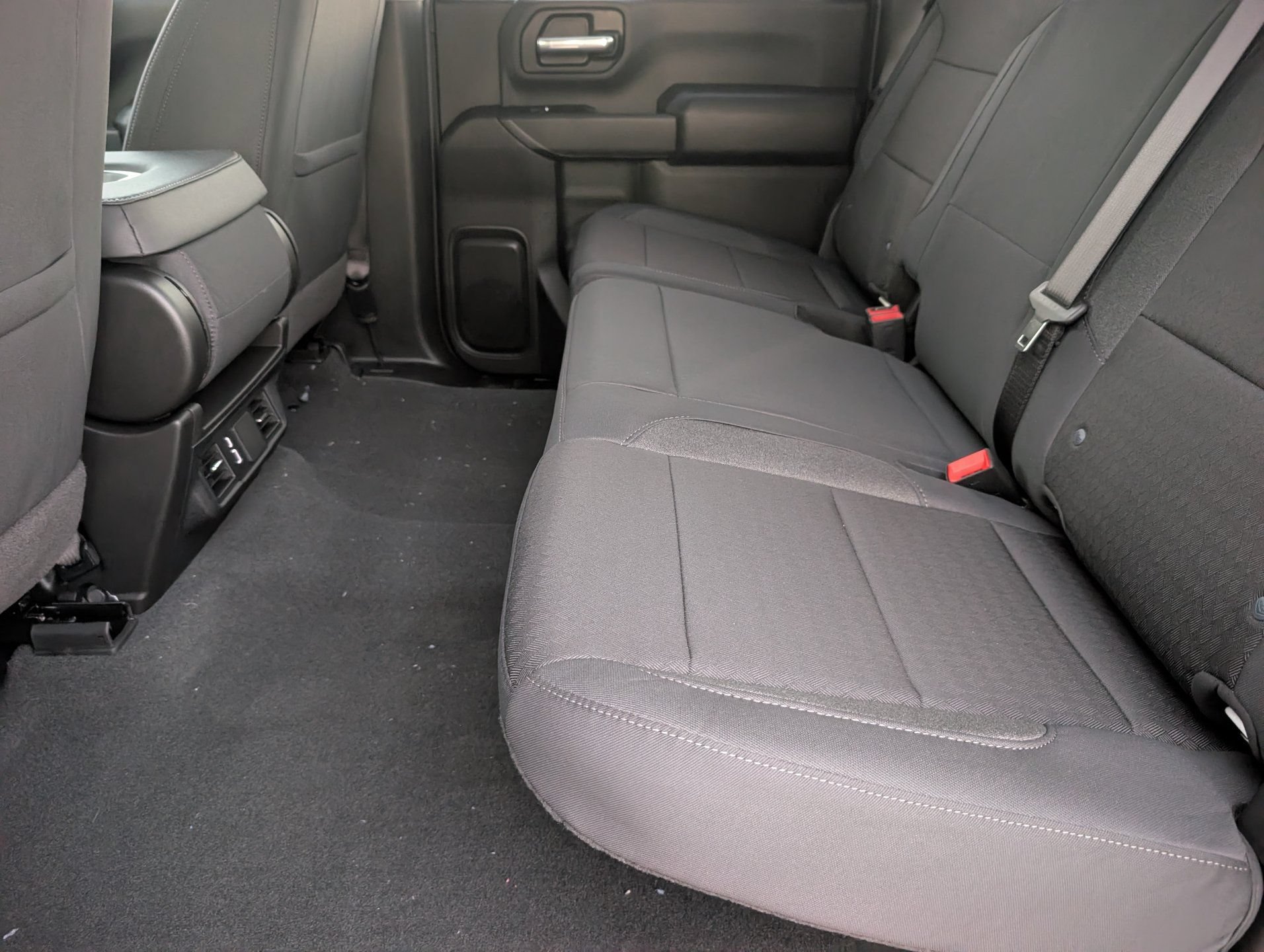 New 2026 Chevrolet Silverado 2500 Custom w/ Custom Value Package AWD/4WD image 17
