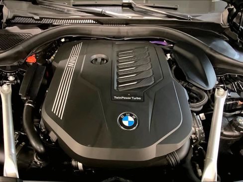 Certified 2023 BMW 540i xDrive w/ M Sport Package image 31