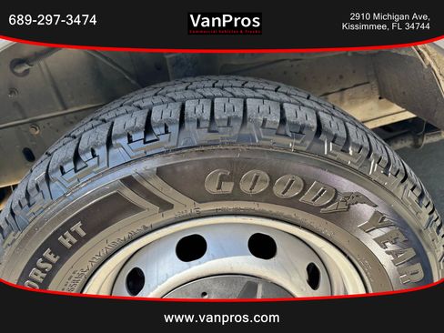 Used 2017 Ford Transit 250 130 Medium Roof image 9