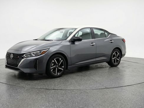 Used 2025 Nissan Sentra SV FWD image 3