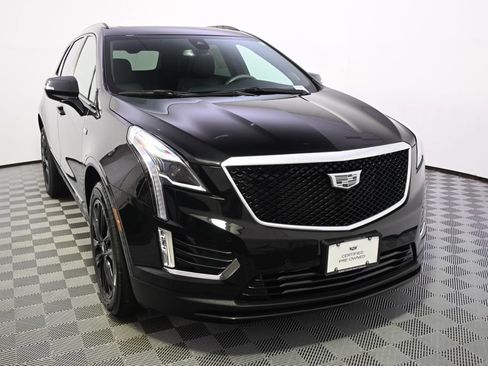 Certified 2024 Cadillac XT5 Sportv w/ LPO, Floor Liner Package AWD/4WD image 6