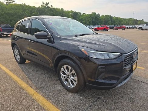 Used 2023 Ford Escape Active AWD/4WD image 1