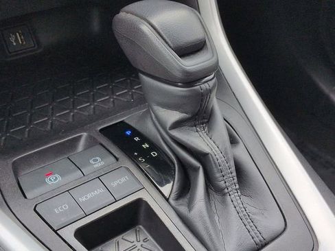 Used 2024 Toyota RAV4 XLE image 23