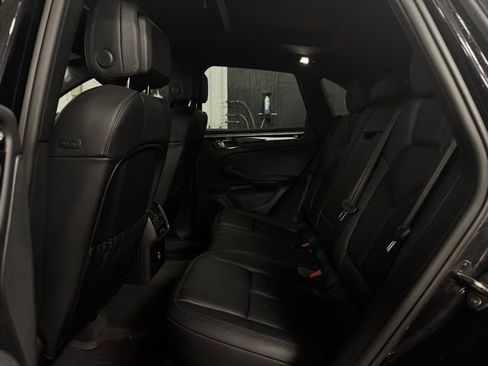 Used 2024 Porsche Macan Base image 20