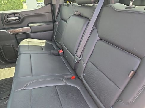 Used 2020 Chevrolet Silverado 1500 LTZ AWD/4WD image 10