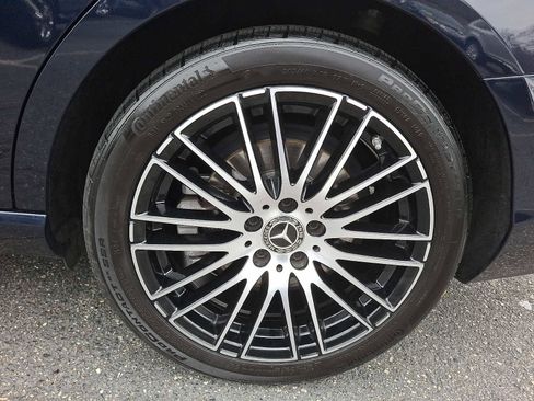 Used 2023 Mercedes-Benz C 300 C 300 image 8