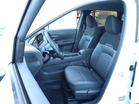 New 2026 Nissan Kicks SV image 8