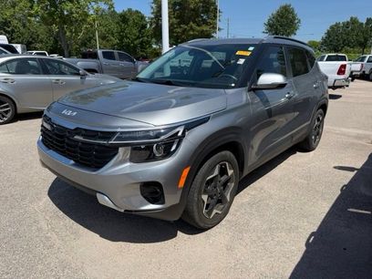 Used 2024 Kia Seltos EX