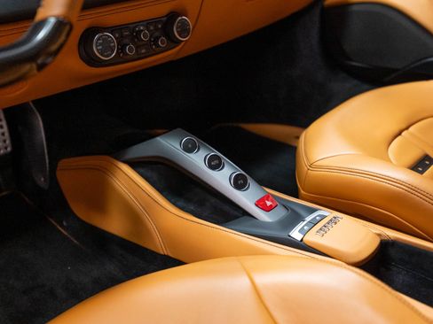 Used 2016 Ferrari 488 GTB RWD image 14