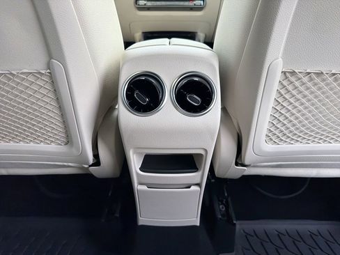 Certified 2025 Mercedes-Benz GLA 250 image 23