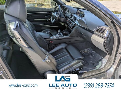 Used 2020 BMW M4 Convertible w/ M Driver's Package image 11