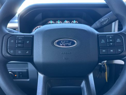 New 2026 Ford F250 XL w/ XL Chrome Package image 21