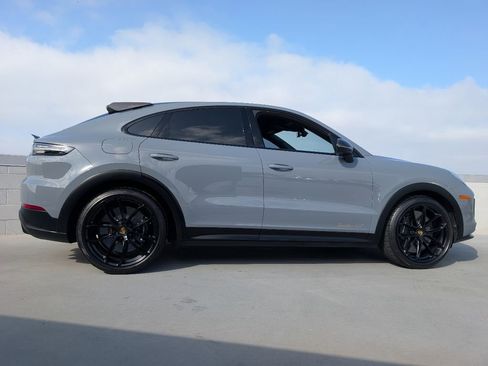 Used 2022 Porsche Cayenne Turbo GT AWD/4WD image 24