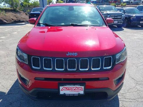 Used 2018 Jeep Compass Latitude w/ Popular Equipment Group AWD/4WD image 3