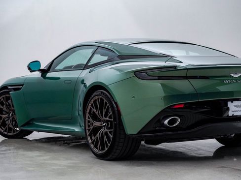Used 2024 Aston Martin DB12 Coupe image 9