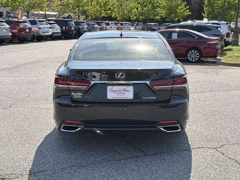 Used 2019 Lexus LS 500 w/ Interior Upgrade Package image 16
