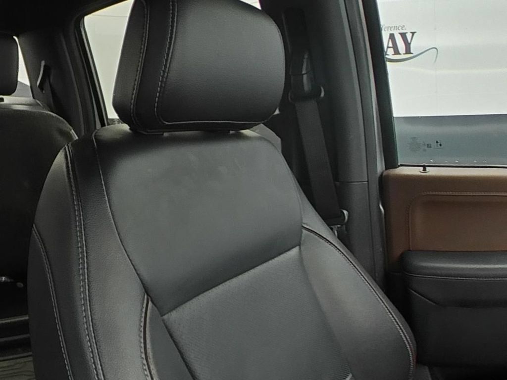 Used 2023 Ford F150 Lariat AWD/4WD image 11
