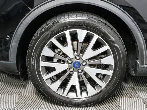 Used 2020 Ford Escape Titanium image 38