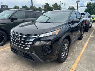 Used 2024 Nissan Rogue S AWD/4WD video 1