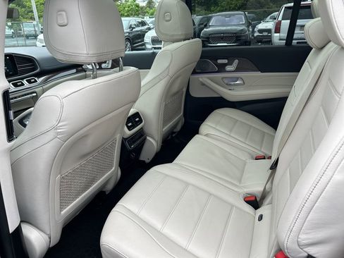 Used 2022 Mercedes-Benz GLS 450 4MATIC image 14