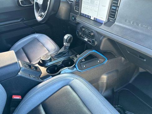 Used 2024 Ford Bronco Black Diamond image 29