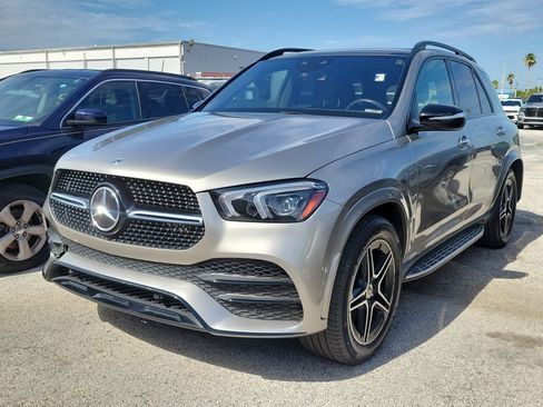Used 2022 Mercedes-Benz GLE 450 4MATIC image 3