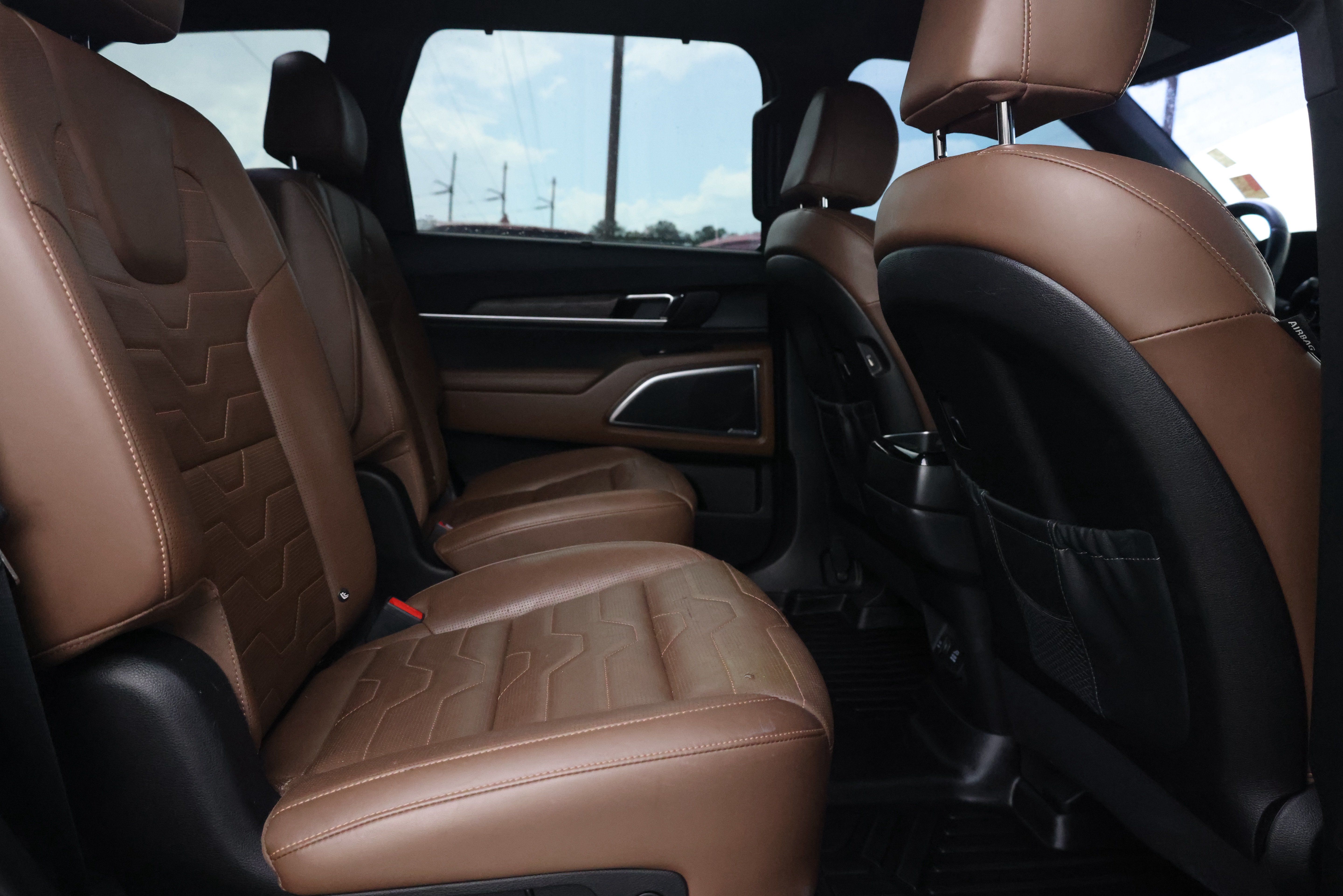 Used 2022 Kia Telluride SX w/ SX Prestige Package AWD/4WD image 29