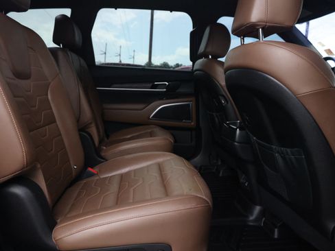 Used 2022 Kia Telluride SX w/ SX Prestige Package AWD/4WD image 29