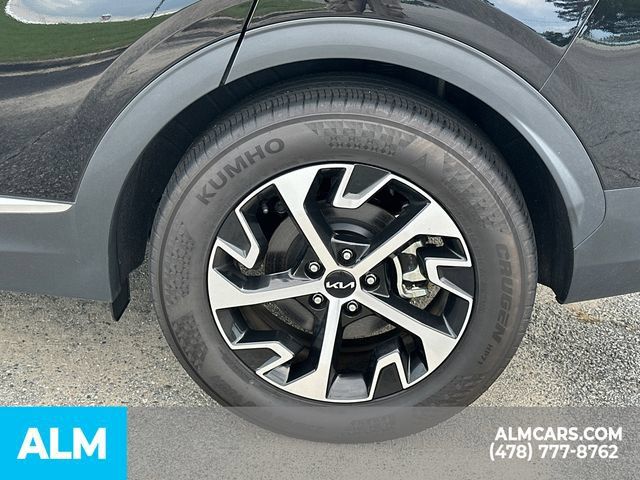 Used 2025 Kia Sportage EX FWD image 22