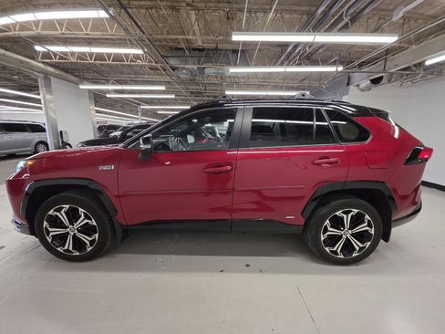 Used 2022 Toyota RAV4 XSE w/ Weather Package image 6